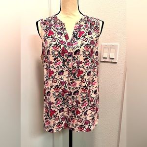 New with tag pink peach stencil floral front buttoned shirt/blouse size M